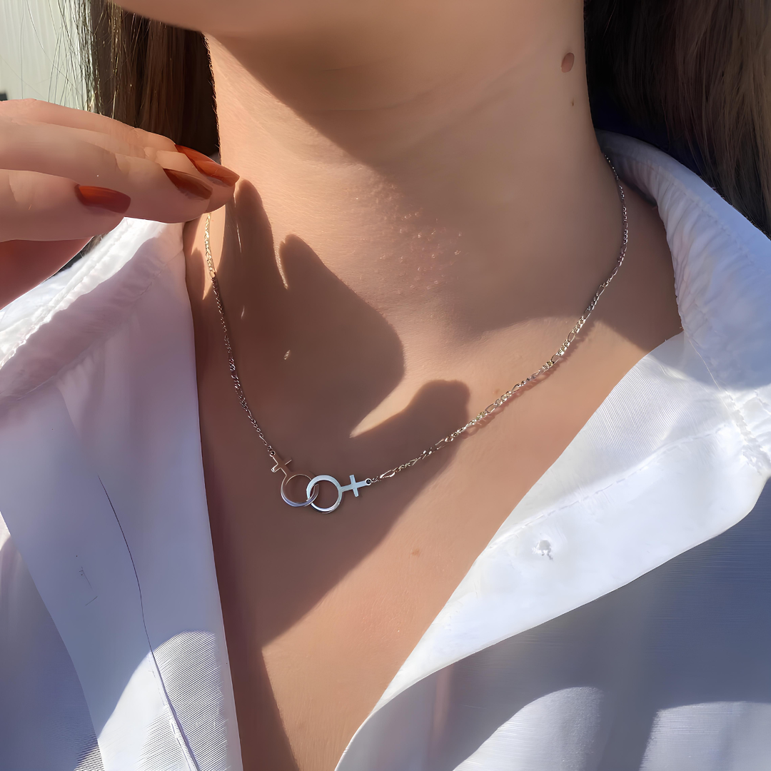 Lesbian Figaro Chain