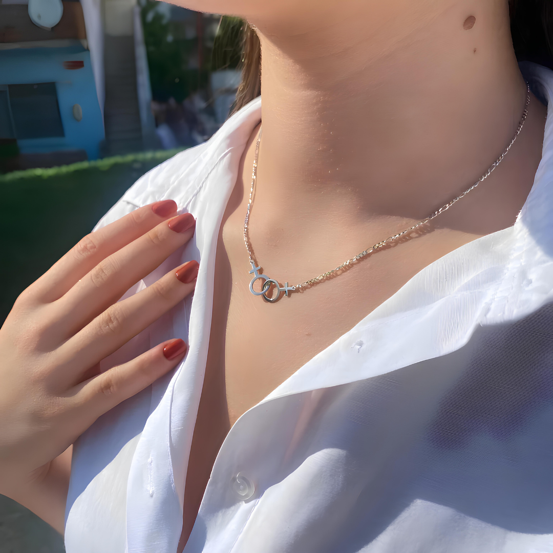 Lesbian Figaro Chain