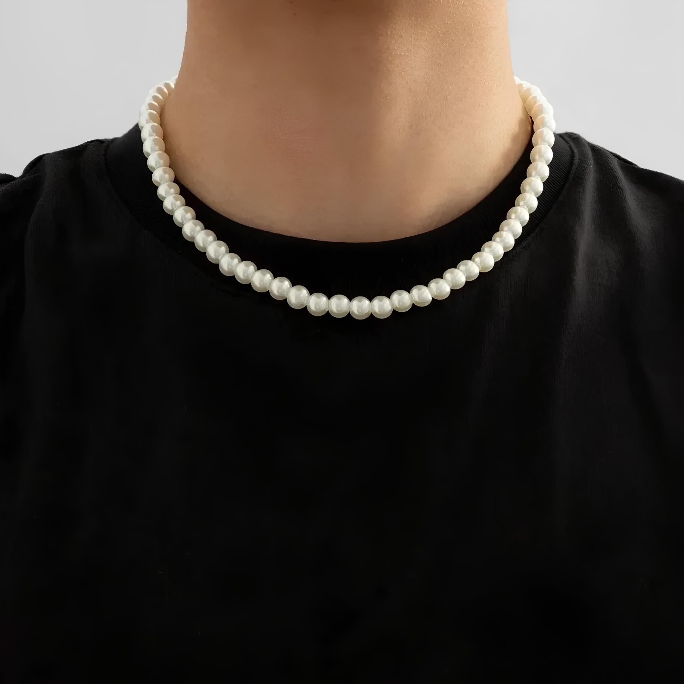 Classic Pearl Necklace