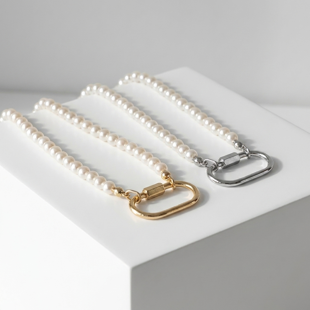 Pearl Carabiner Necklace