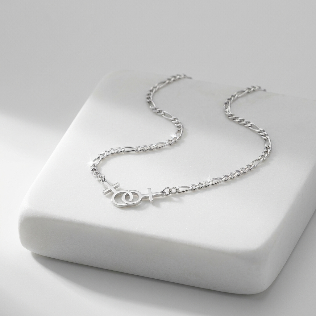 Lesbian Figaro Chain